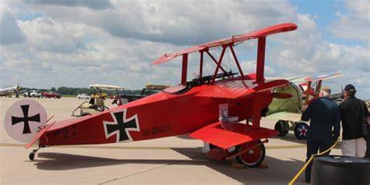 Can the Red Baron Mount fly?