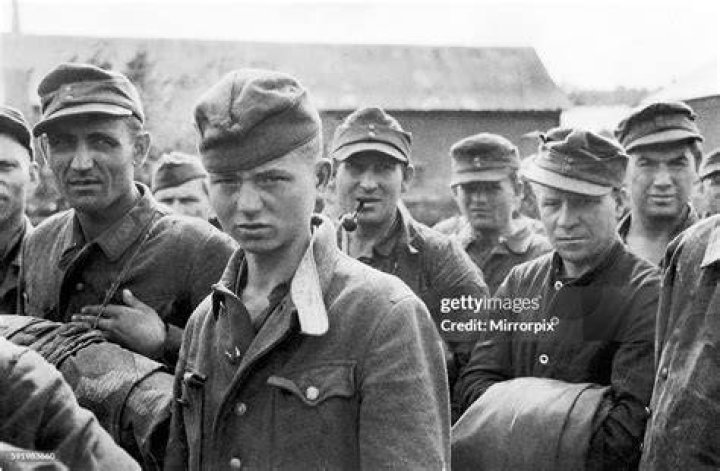 How were German prisoners of war treated in ww2?
