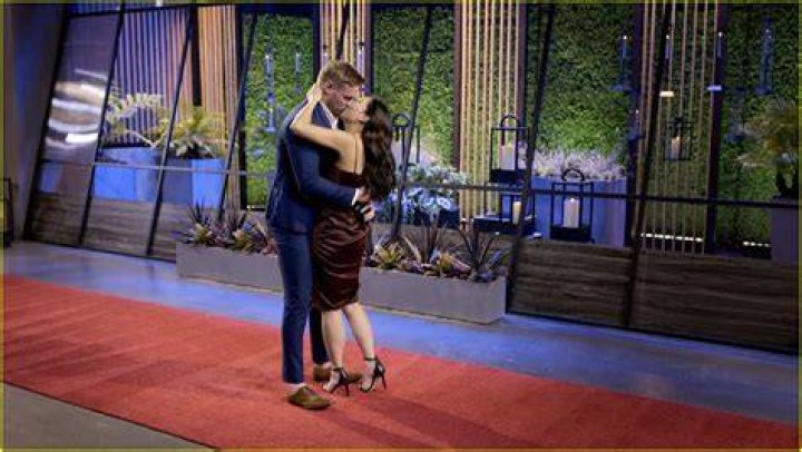 Is Natalie dating anyone love is blind?