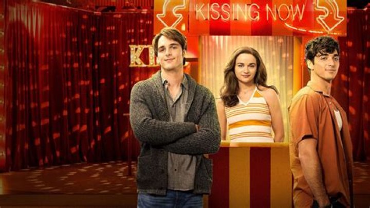 What is the kissing triangle?
